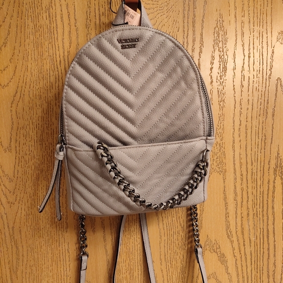 VS Gray Quilted Backpack - Picture 1 of 6